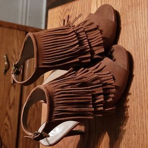 Fringe heels